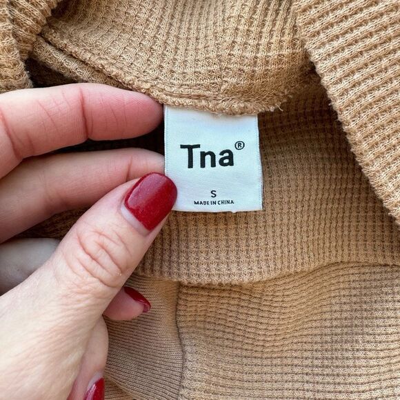 Artizia TNA Waffle Knit Women’s Small Cropped‎ Turtleneck Longsleeve Cozy Camel - Picture 9 of 13